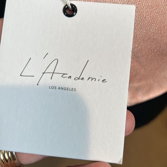 Lovers and Friends Crop Top L'Academie Light Peach Size Small NWT - Picture 7 of 11